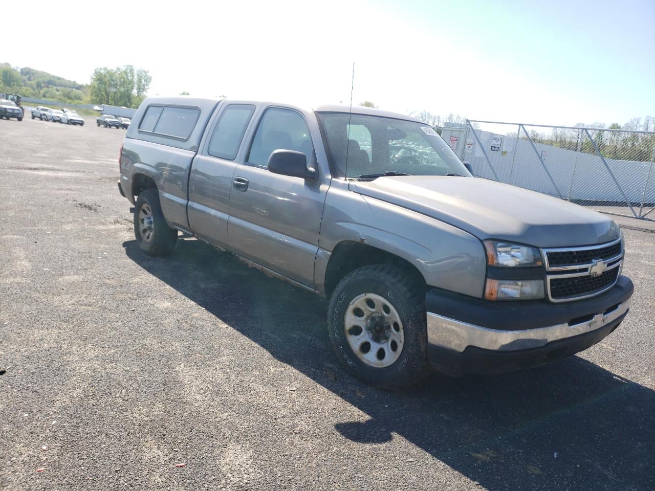 CHEVROLET SILVERADO 2007 with VIN 1GCEK19V77E177503 - Photo from auction