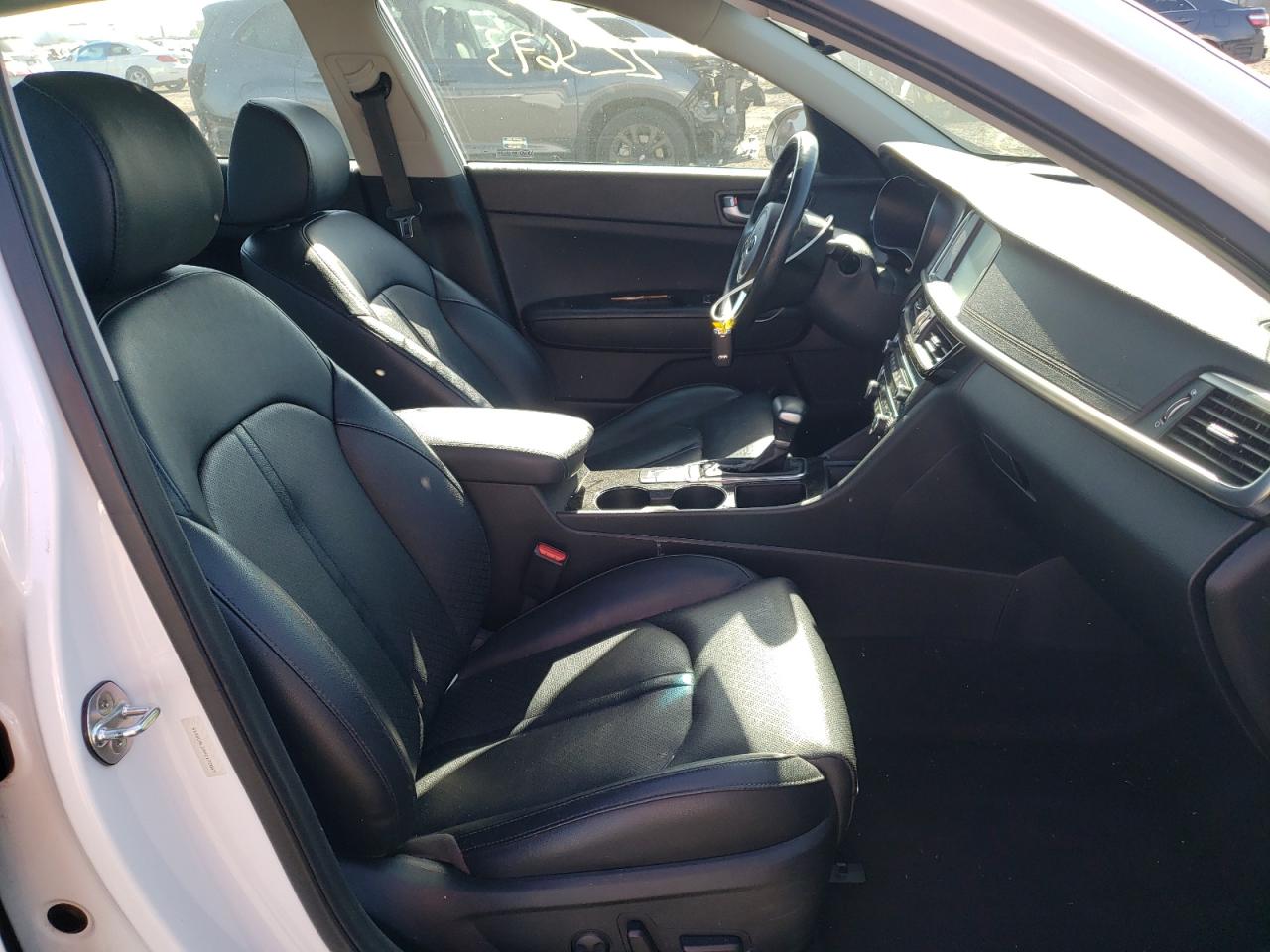 Photo 5 from auction – 2017 KIA OPTIMA EX with VIN 5XXGU4L3XHG170067