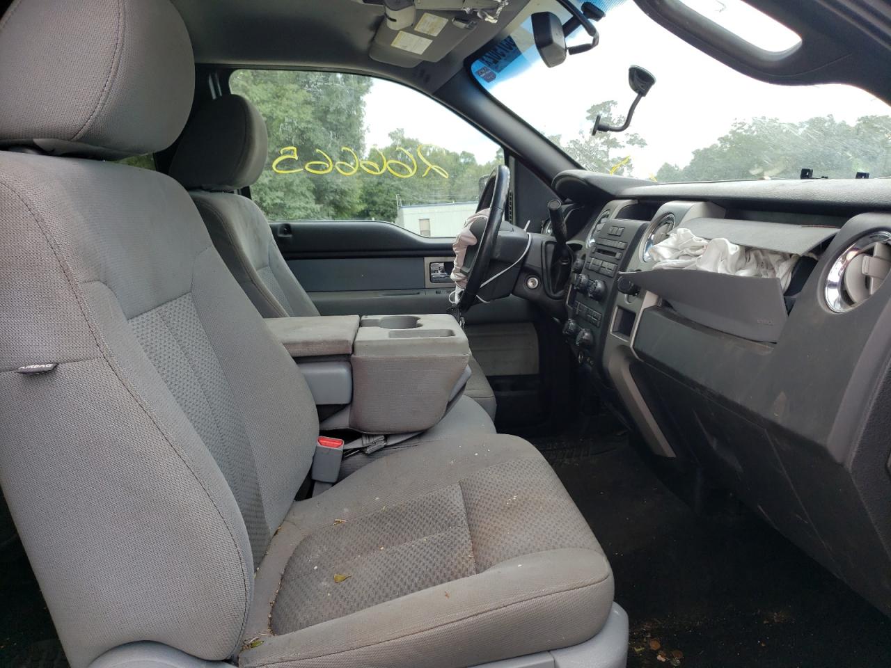 Photo 5 from auction – 2011 FORD F150 SUPER with VIN 1FTFX1EF4BFA19028