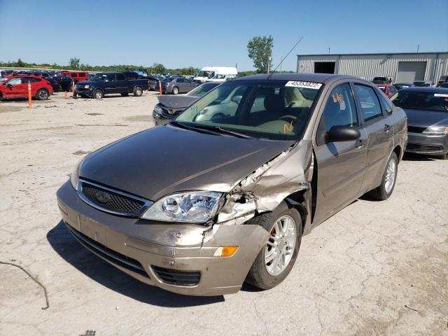 Photo 2 from auction – 2005 FORD FOCUS ZX4 with VIN 1FAFP34N85W271136