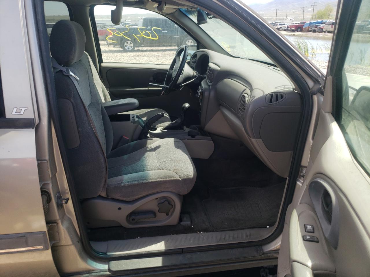 Photo 5 from auction – 2002 CHEVROLET TRAILBLAZE with VIN 1GNDT13S822460467