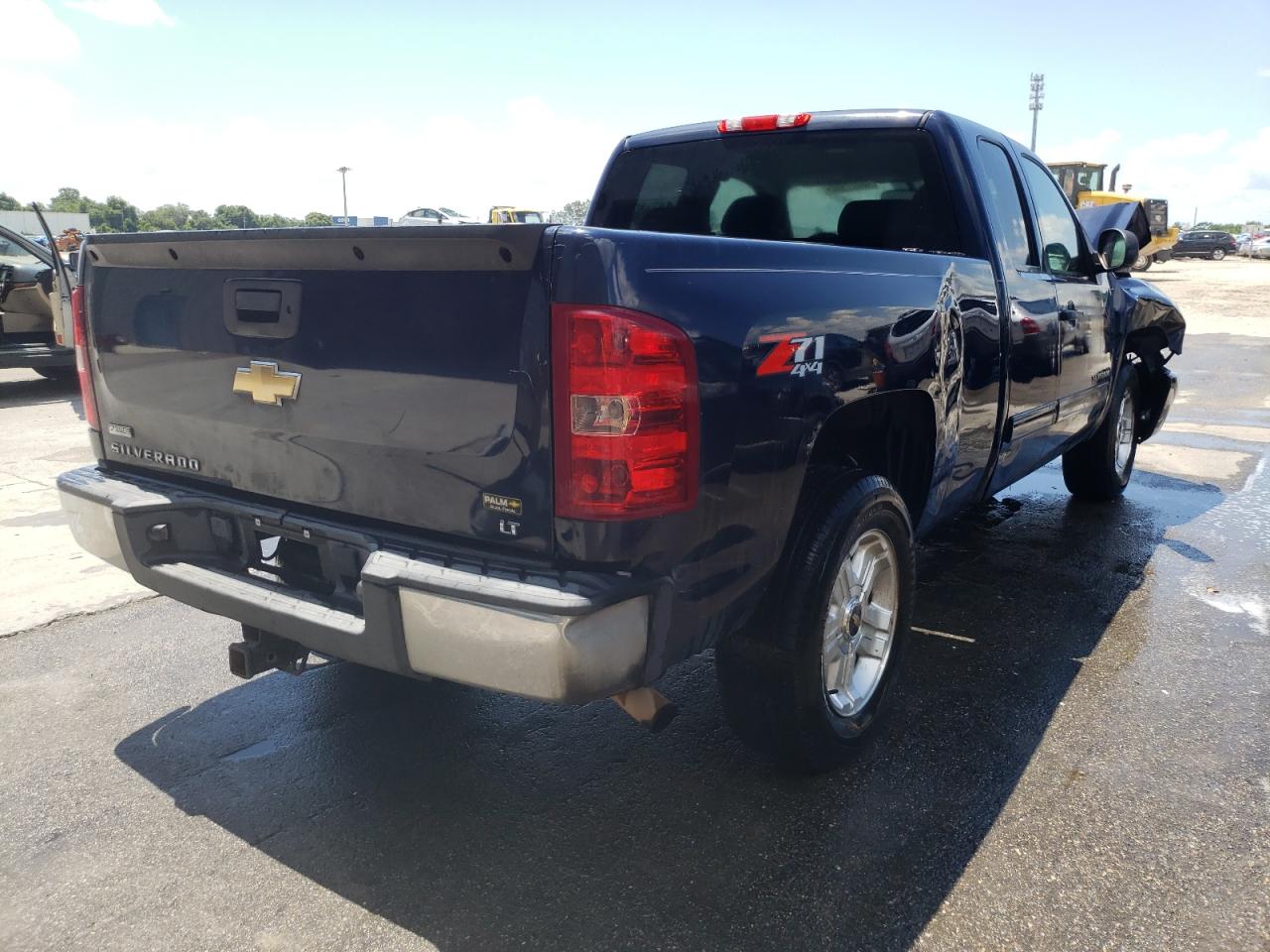 Photo 4 from auction – 2011 CHEVROLET SILVERADO with VIN 1GCRKSE33BZ369580