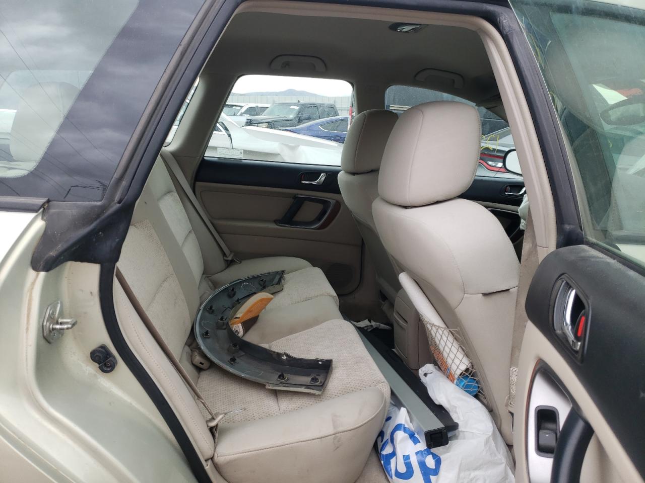 Photo 6 from auction – 2006 SUBARU LEGACY OUT with VIN 4S4BP61C367321428