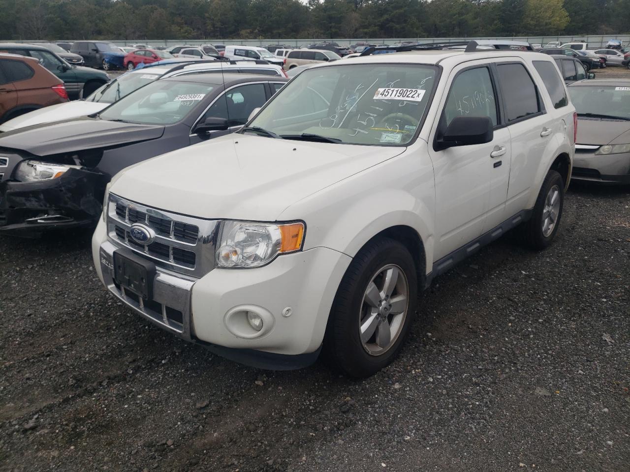 Photo 2 from auction – 2012 FORD ESCAPE LIM with VIN 1FMCU9EG5CKB87011
