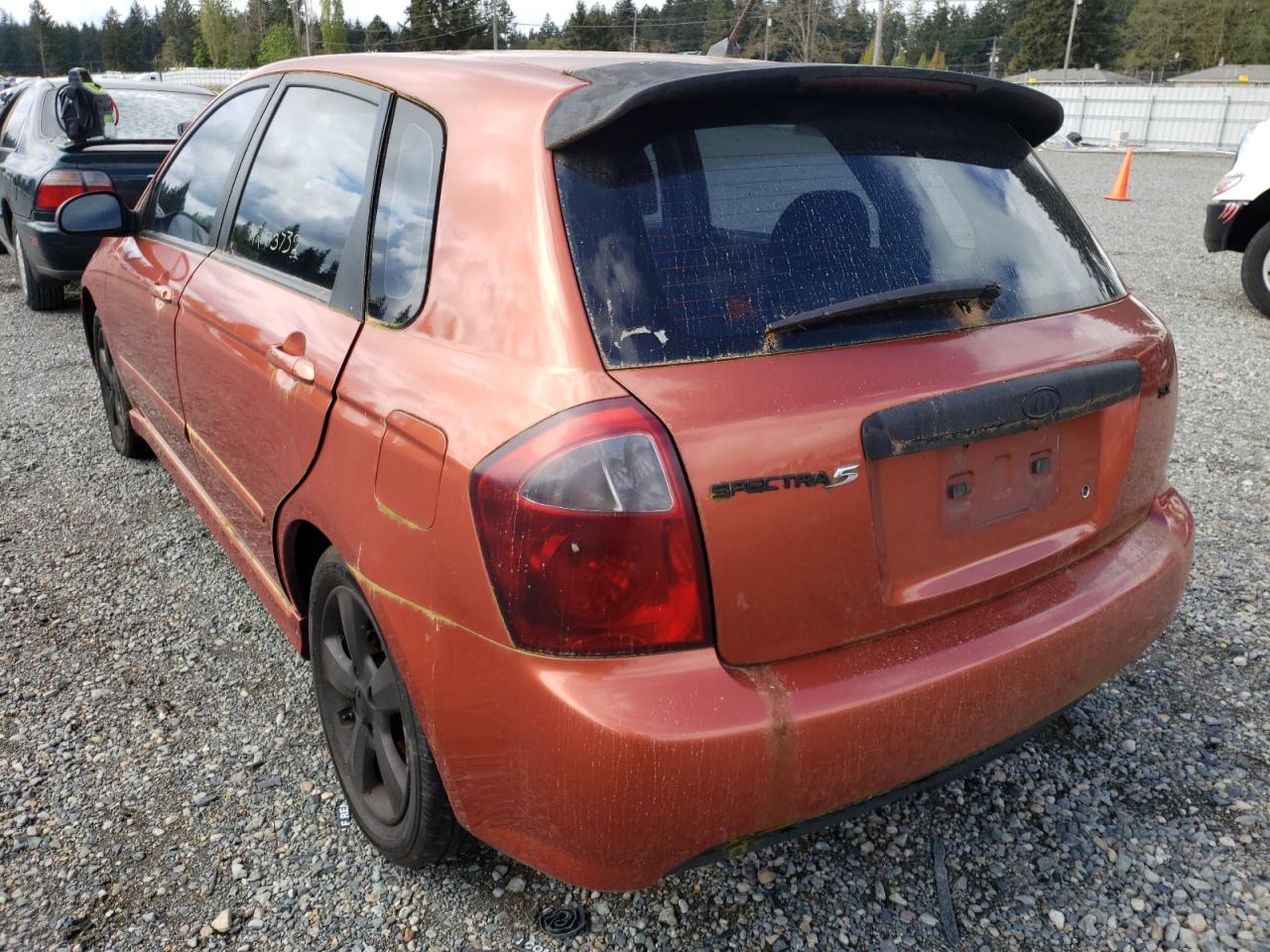 Photo 3 from auction – 2007 KIA SPECTRA5 S with VIN KNAFE161075002052