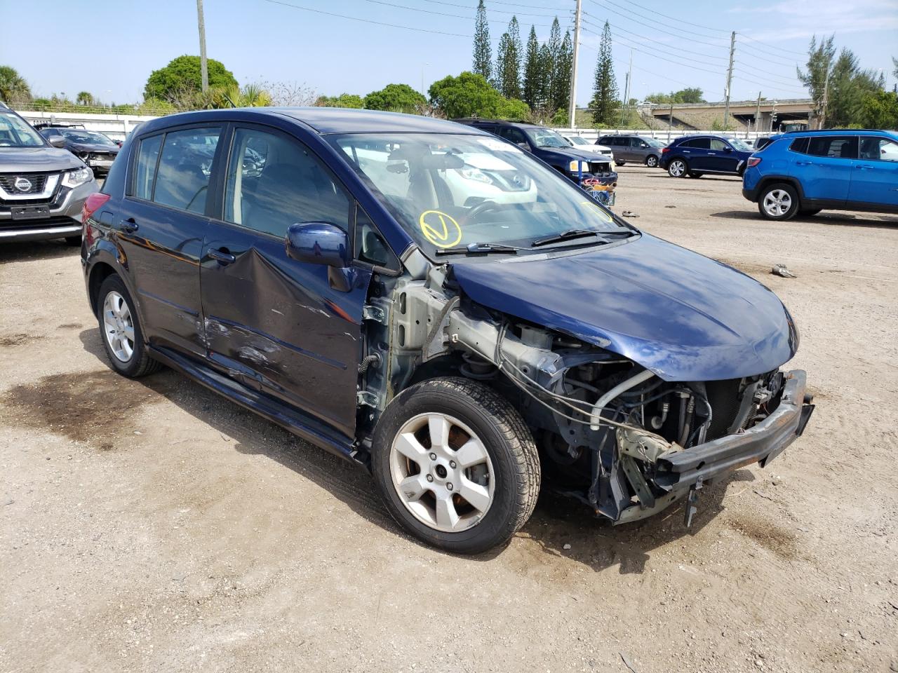 NISSAN VERSA S 2008 with VIN 3N1BC13E48L423372 - Photo from auction