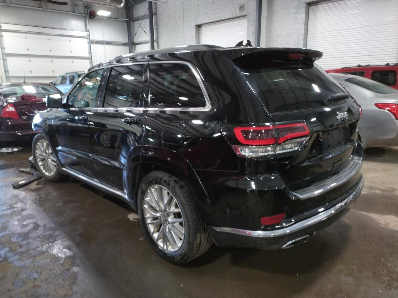 Photo 3 from auction – 2017 JEEP GRAND CHER with VIN 1C4RJFJT7HC637526