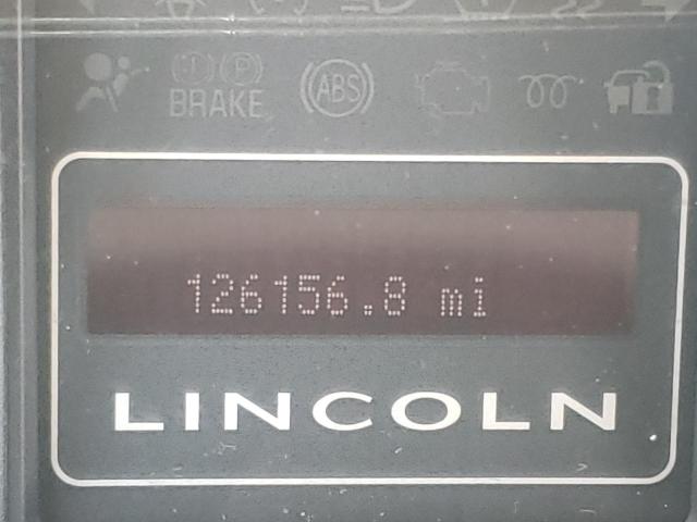 Photo 8 from auction – 2010 LINCOLN NAVIGATOR with VIN 5LMJJ2H54AEJ05490