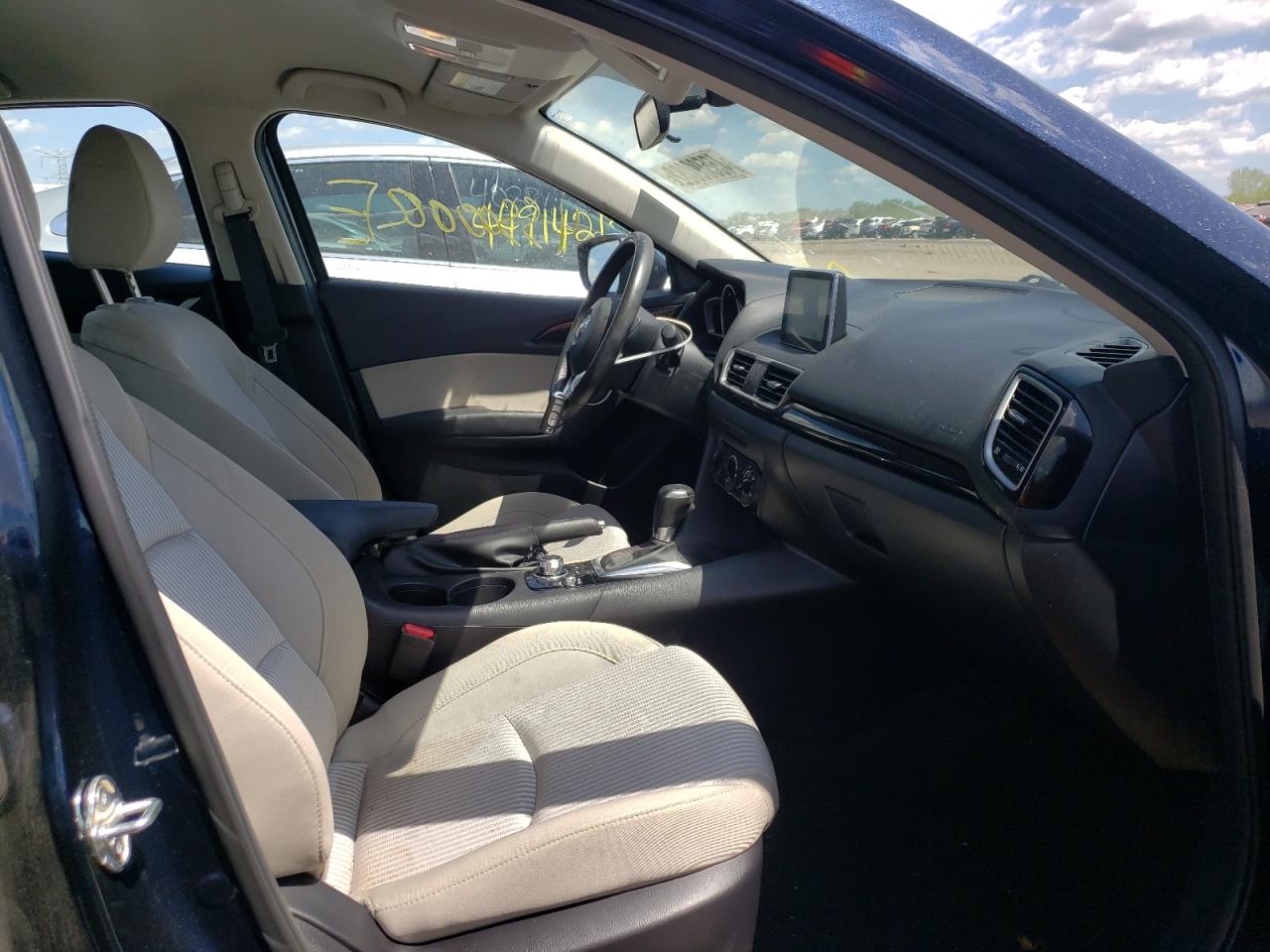Photo 5 from auction – 2015 MAZDA 3 TOURING with VIN JM1BM1V72F1254773