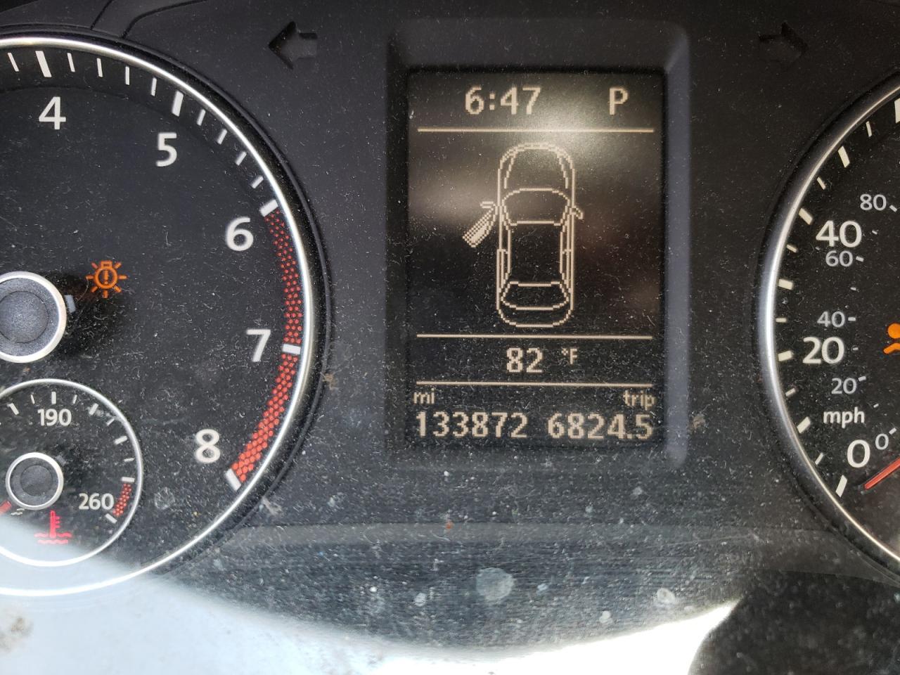 Photo 8 from auction – 2013 VOLKSWAGEN PASSAT SEL with VIN 1VWCH7A32DC004897