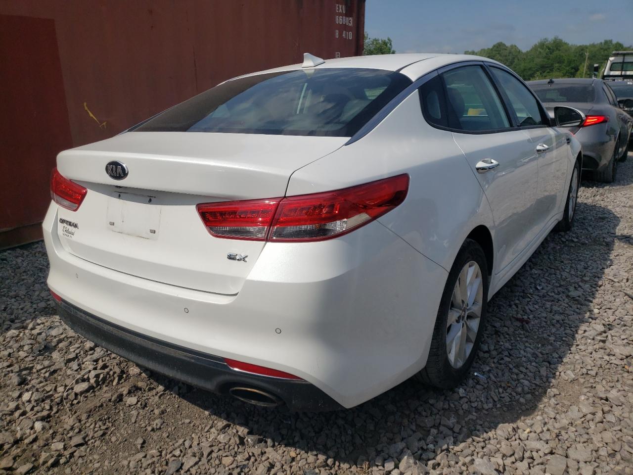 Photo 4 from auction – 2018 KIA OPTIMA EX with VIN 5XXGU4L30JG258115