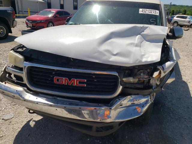 Photo 9 from auction – 2000 GMC SIERRA 150 with VIN 1GTEC19T3YZ180758