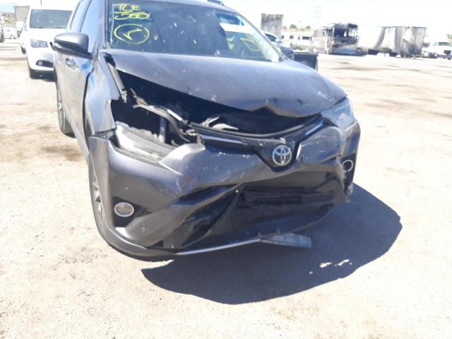 Photo 9 from auction – 2017 TOYOTA RAV4 XLE with VIN JTMWFREV7HJ717177