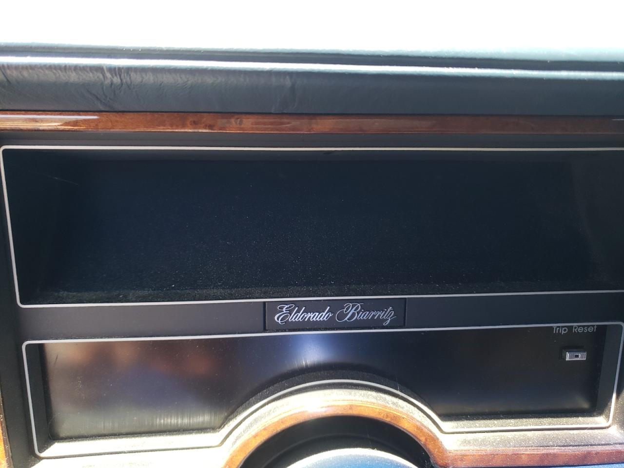 Photo 8 from auction – 1989 CADILLAC ELDORADO with VIN 1G6EL1156KU613610
