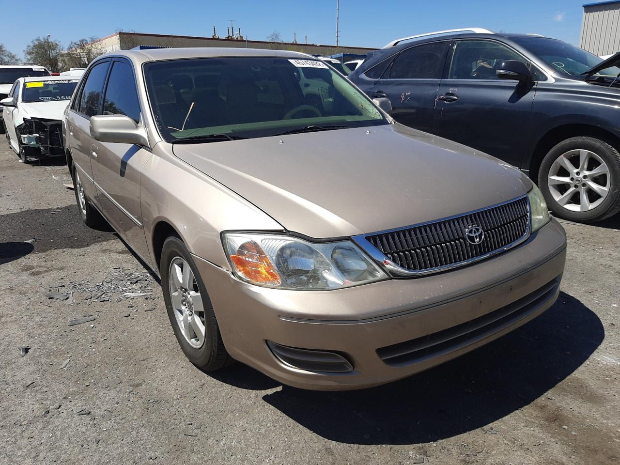 TOYOTA AVALON XL 2002 with VIN 4T1BF28B42U215056 - Photo from auction