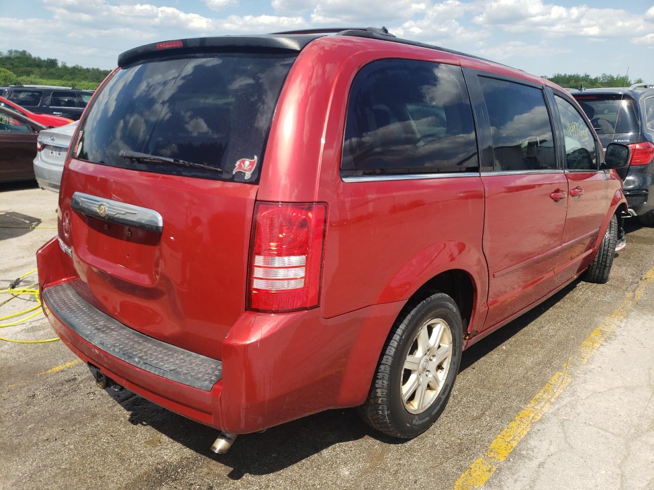 Photo 4 from auction – 2008 CHRYSLER TOWN & COU with VIN 2A8HR54P38R114453