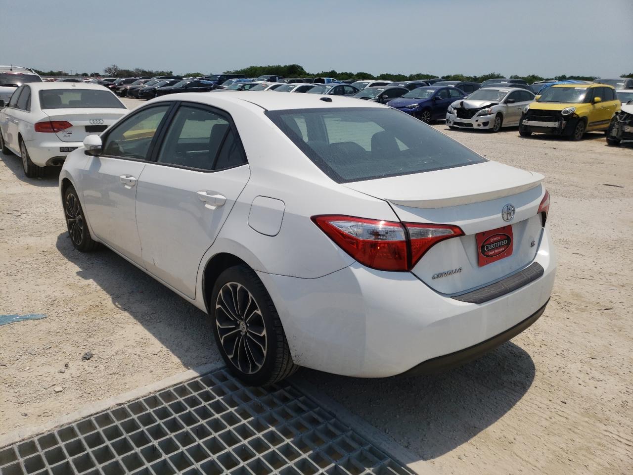 Photo 3 from auction – 2015 TOYOTA COROLLA L with VIN 2T1BURHE4FC444305