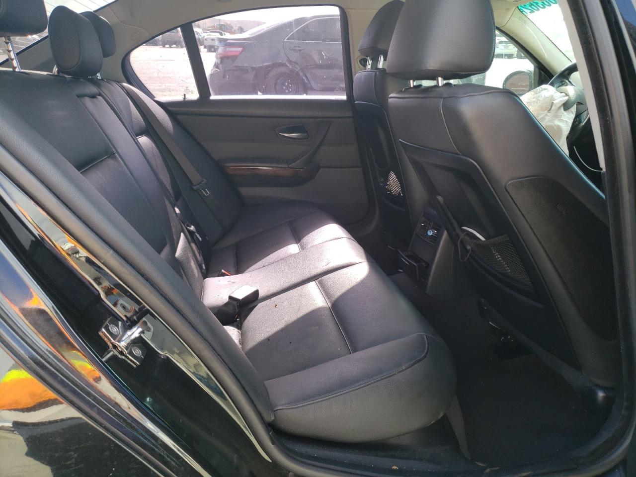 Photo 6 from auction – 2007 BMW 328 I with VIN WBAVA37527NE25979