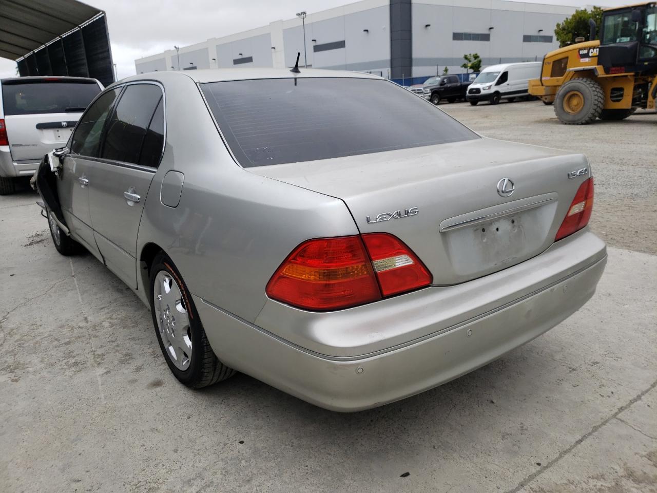 Photo 3 from auction – 2003 LEXUS LS 430 with VIN JTHBN30F130093775
