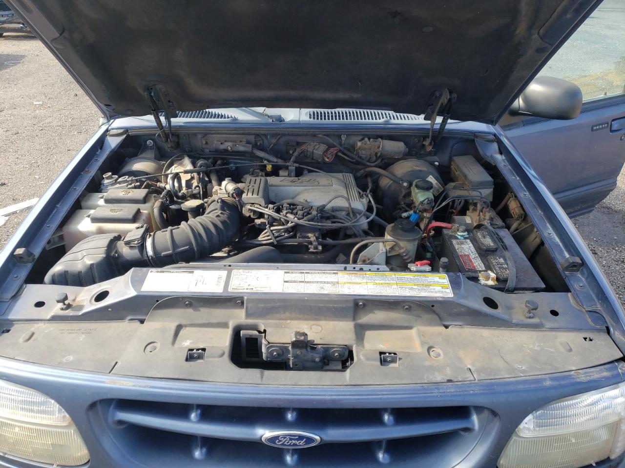 Photo 7 from auction – 2000 FORD EXPLORER X with VIN 1FMZU63P4YZB07577