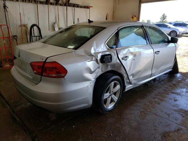 Photo 4 from auction – 2014 VOLKSWAGEN PASSAT S with VIN 1VWAT7A33EC034840