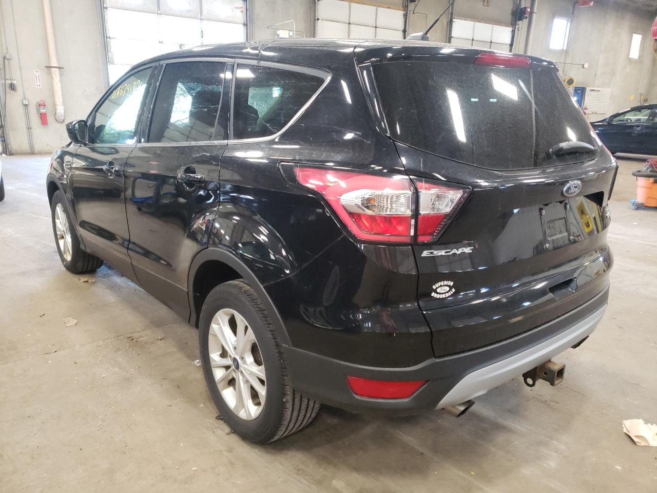 Photo 3 from auction – 2017 FORD ESCAPE SE with VIN 1FMCU9G96HUB81003