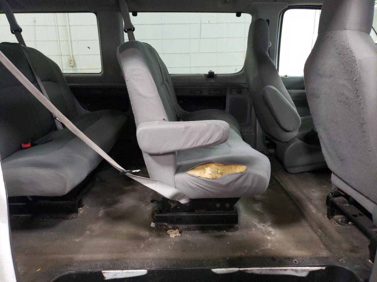 Photo 6 from auction – 2012 FORD ECONOLINE with VIN 1FBSS3BL6CDA89571