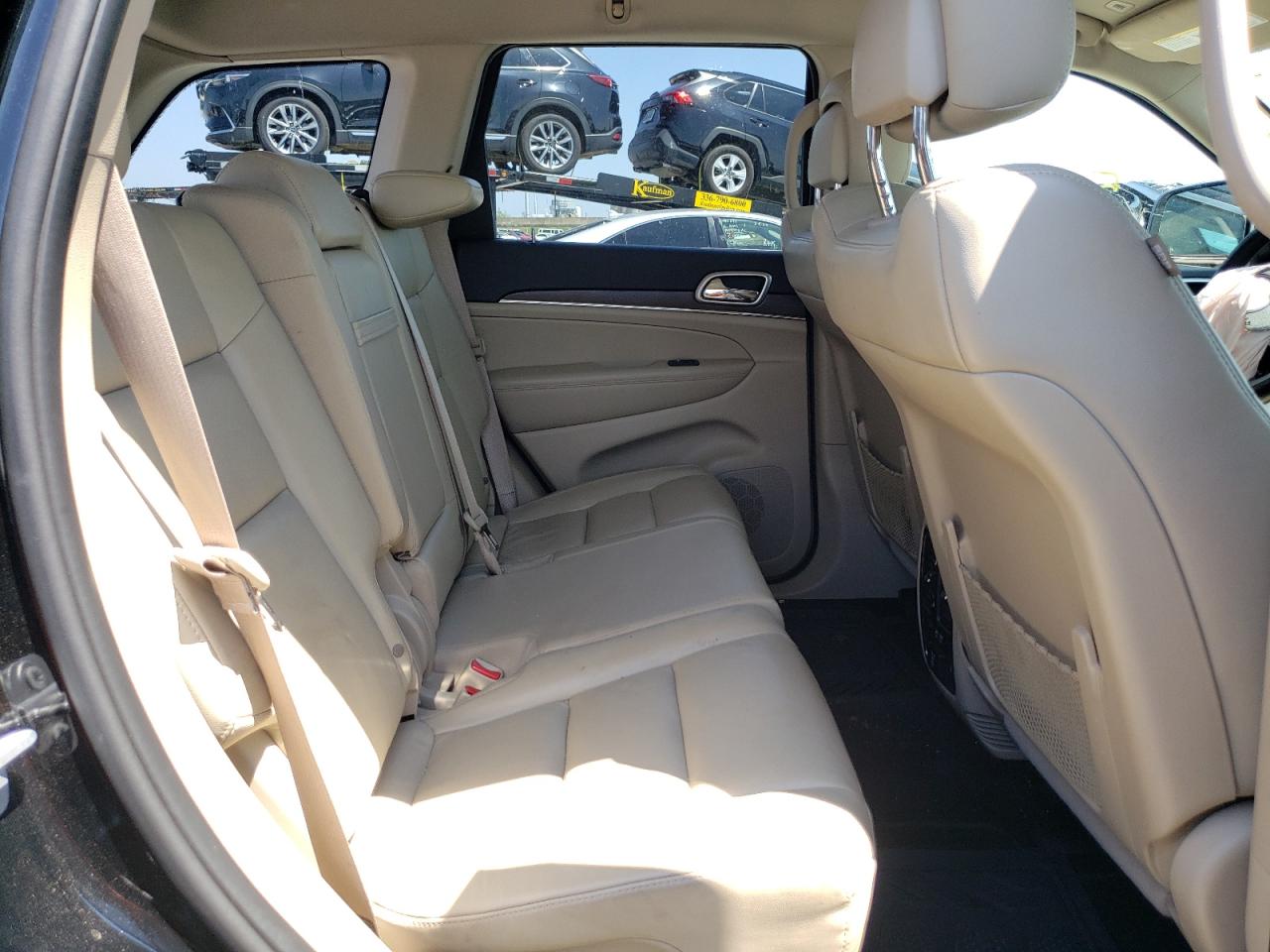 Photo 6 from auction – 2017 JEEP GRAND CHER with VIN 1C4RJEBG1HC685227