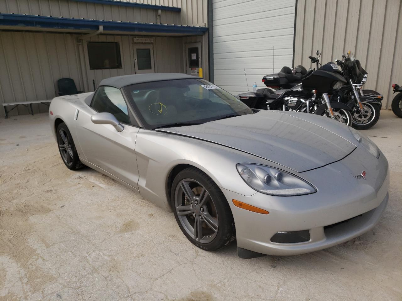 CHEVROLET CORVETTE 2008 with VIN 1G1YY36W585127665 - Photo from auction