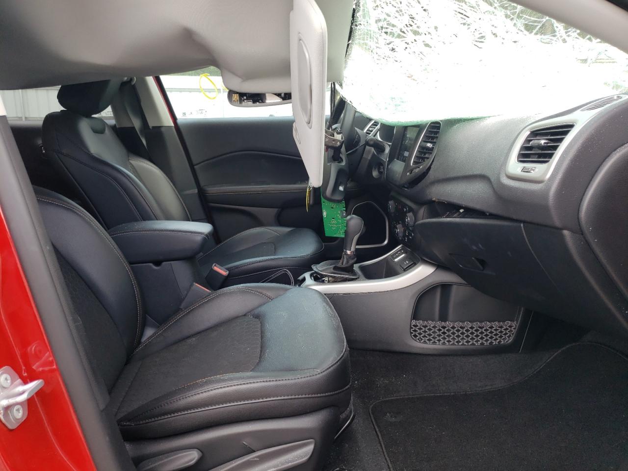 Photo 5 from auction – 2018 JEEP COMPASS LA with VIN 3C4NJCBB4JT155917