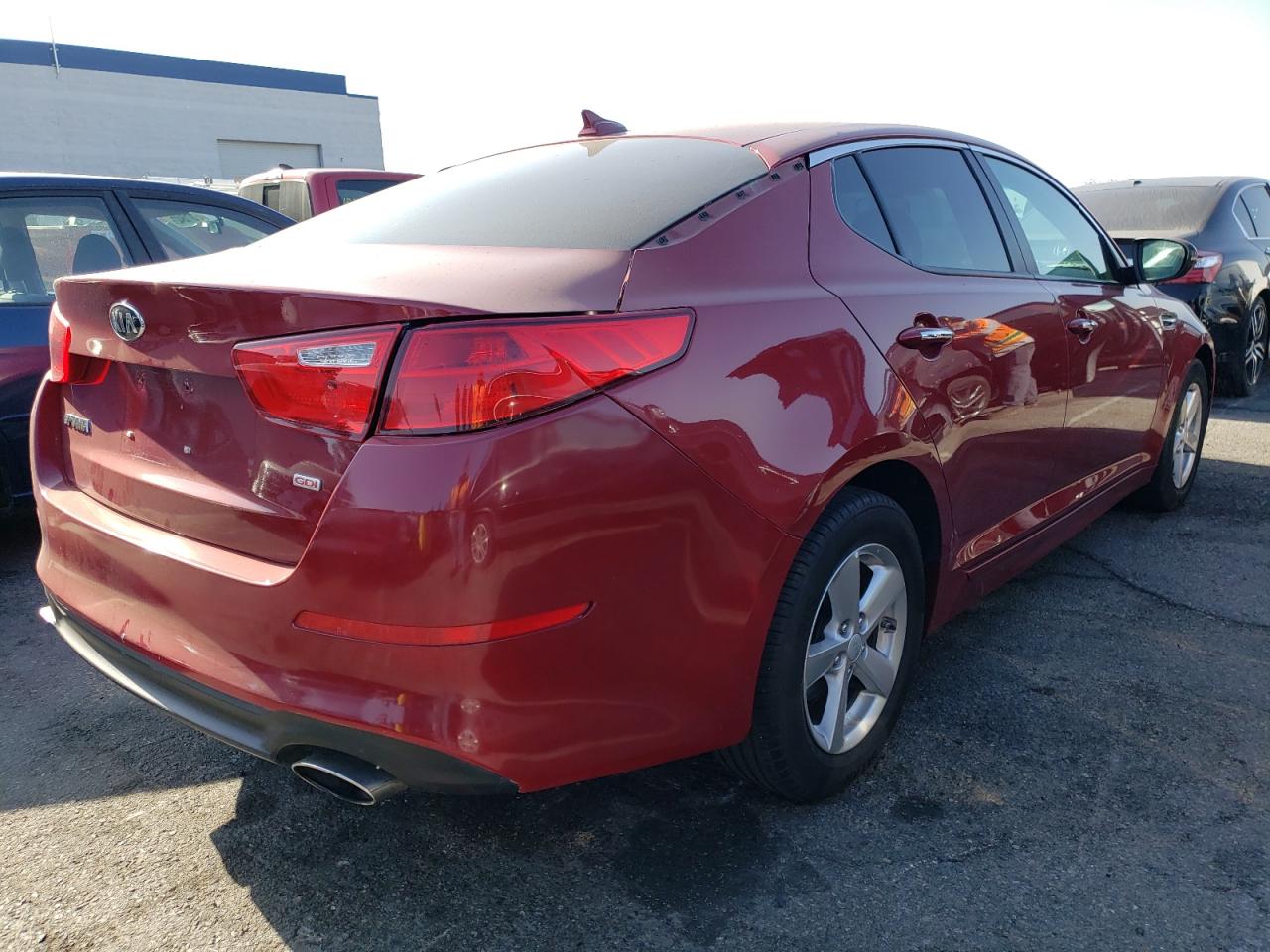 Photo 4 from auction – 2015 KIA OPTIMA LX with VIN 5XXGM4A78FG500128