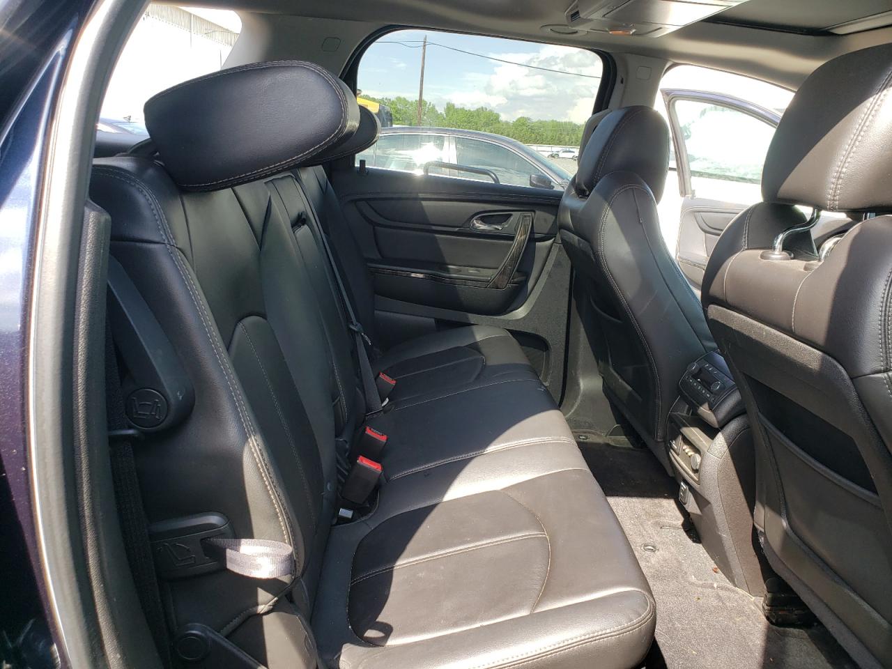 Photo 6 from auction – 2016 GMC ACADIA SLT with VIN 1GKKVRKD0GJ144493