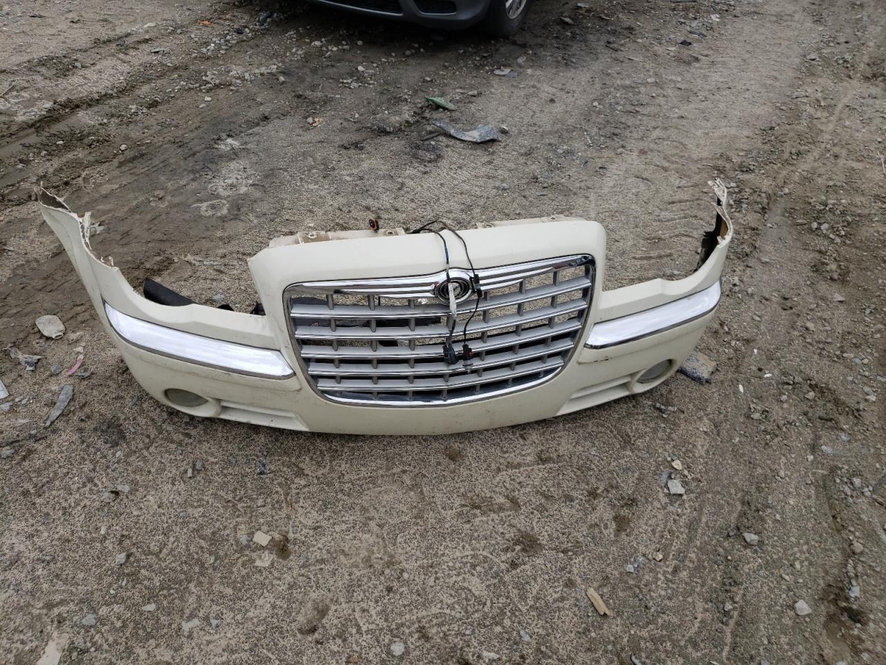 Photo 9 from auction – 2005 CHRYSLER 300C with VIN 2C3AA63H95H594522