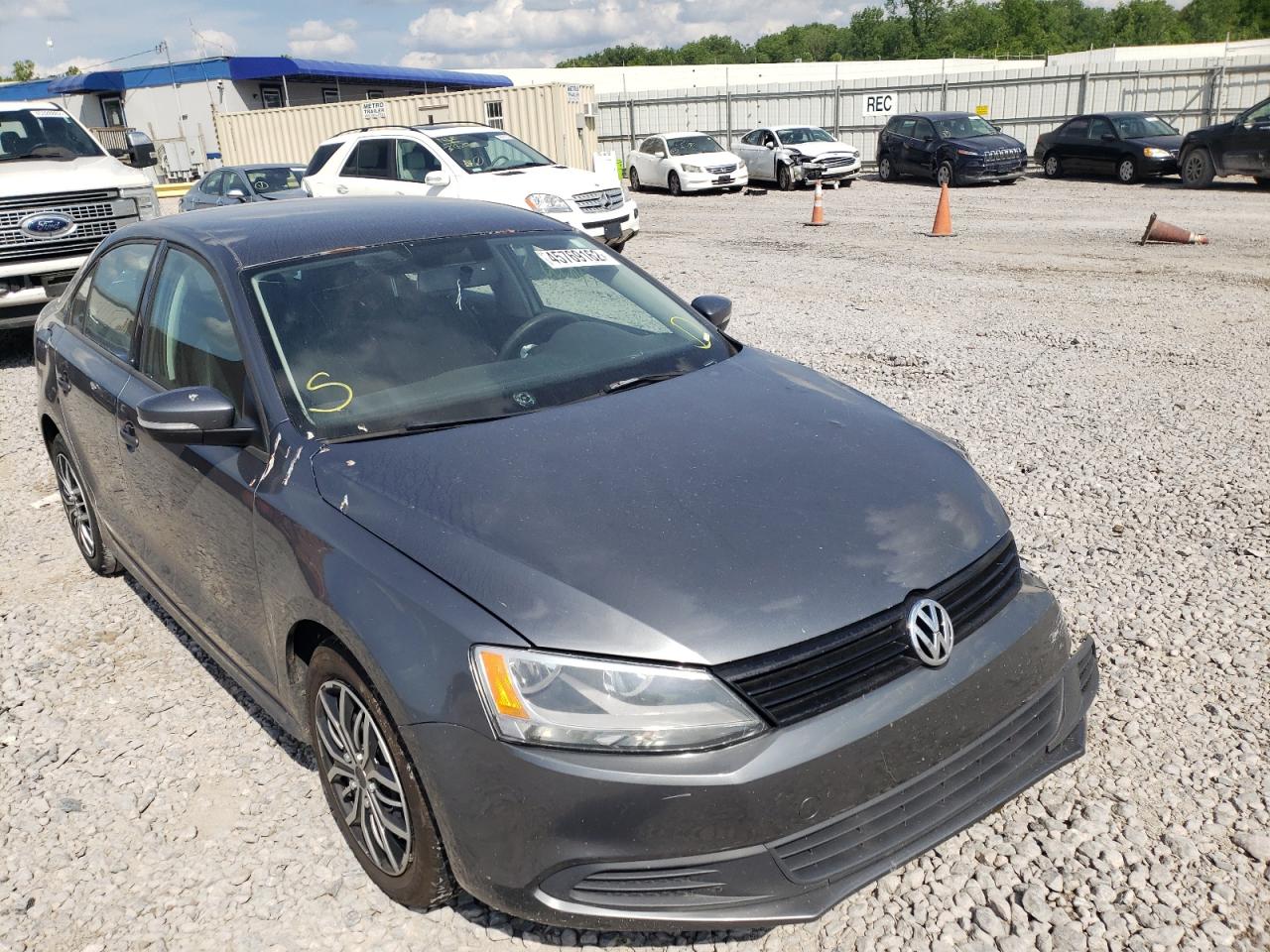 VOLKSWAGEN JETTA SE 2012 with VIN 3VWDP7AJ4CM332728 - Photo from auction