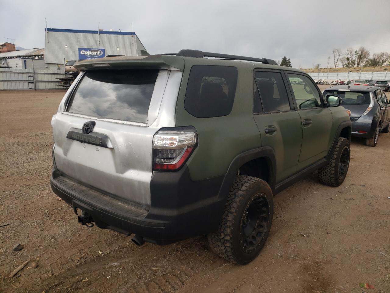 Photo 4 from auction – 2018 TOYOTA 4RUNNER SR with VIN JTEBU5JRXJ5518673