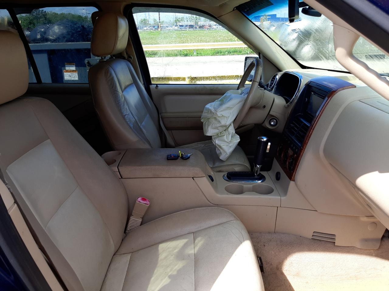 Photo 5 from auction – 2006 FORD EXPLORER E with VIN 1FMEU74E56UB12959