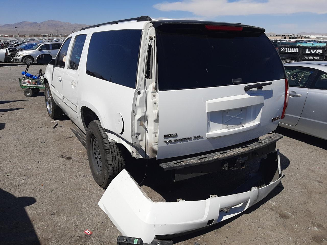Photo 3 from auction – 2007 GMC YUKON XL C with VIN 1GKFC16007J224148