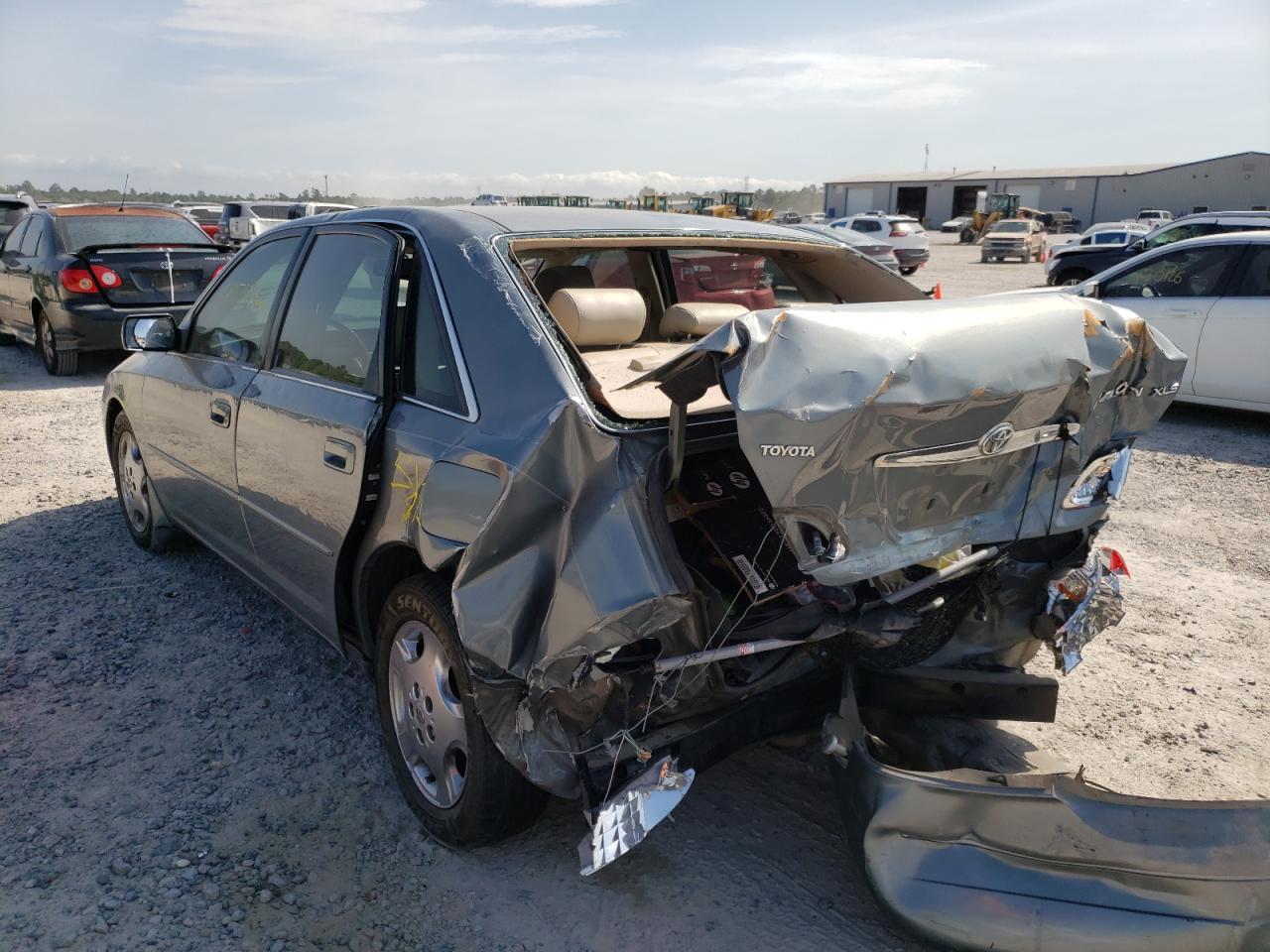 Photo 3 from auction – 2004 TOYOTA AVALON XL with VIN 4T1BF28B64U356648