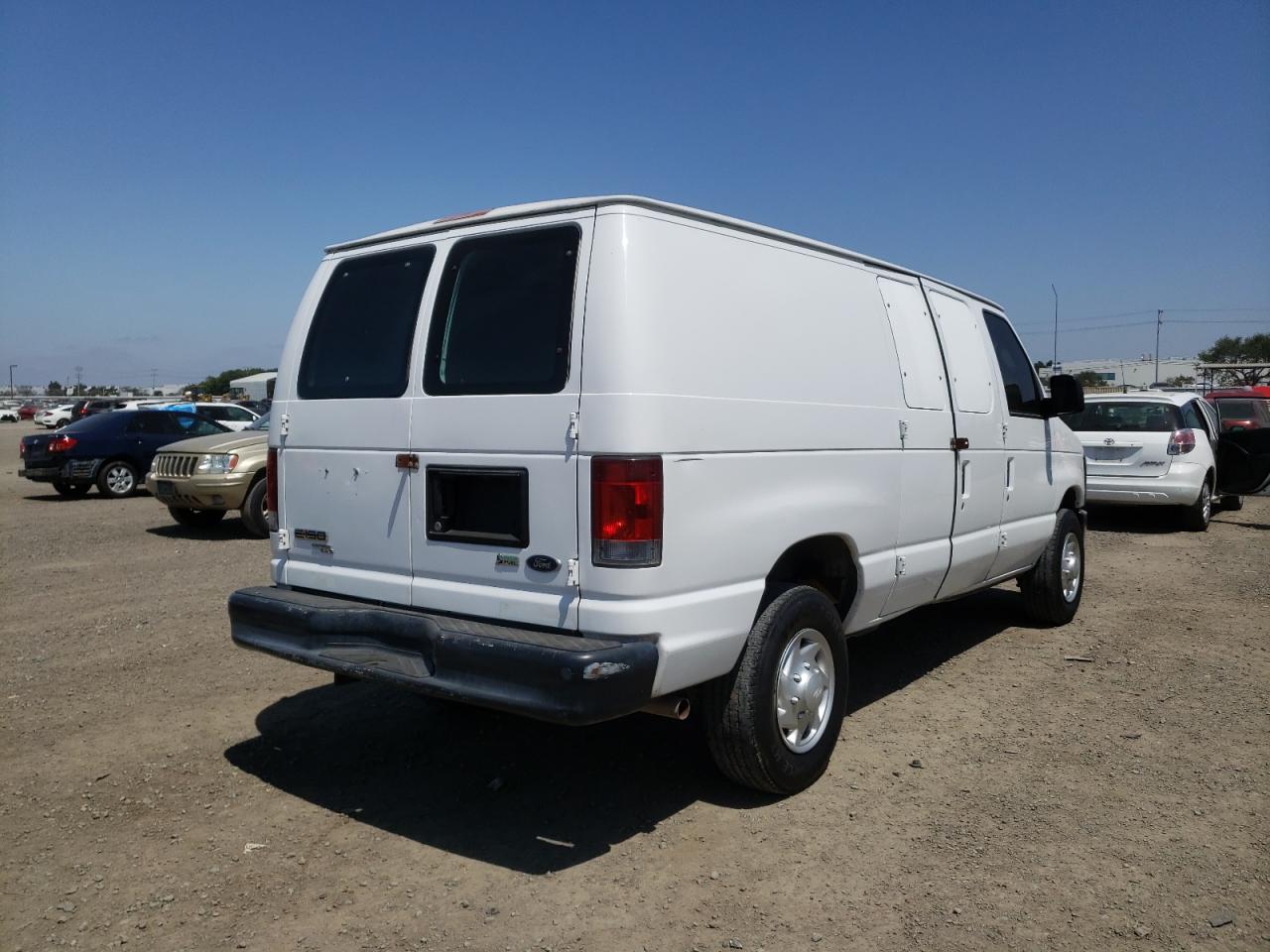 Photo 4 from auction – 2011 FORD ECONOLINE with VIN 1FTNE1EW4BDA09337