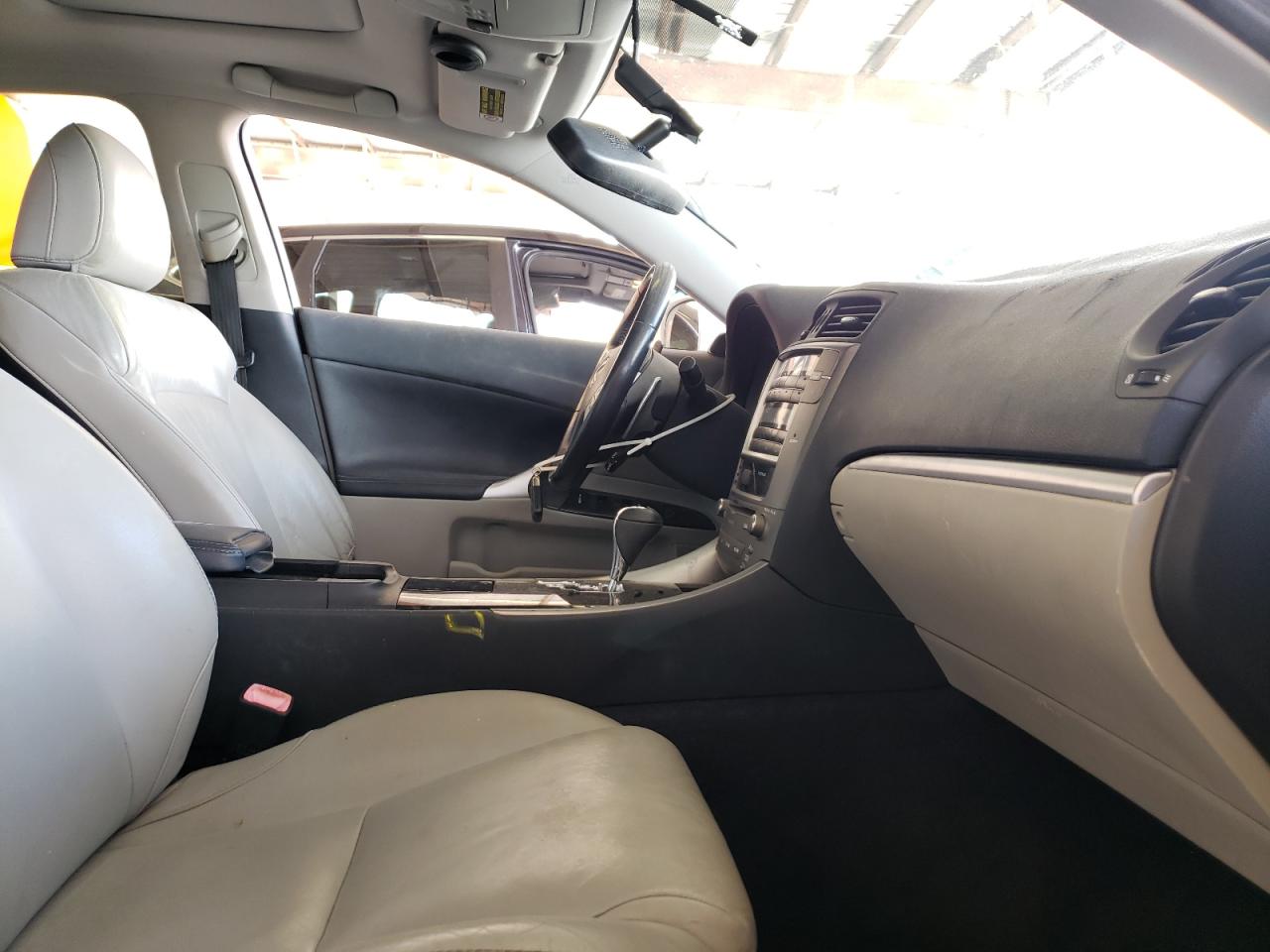Photo 5 from auction – 2012 LEXUS IS 250 with VIN JTHBF5C23C5169873