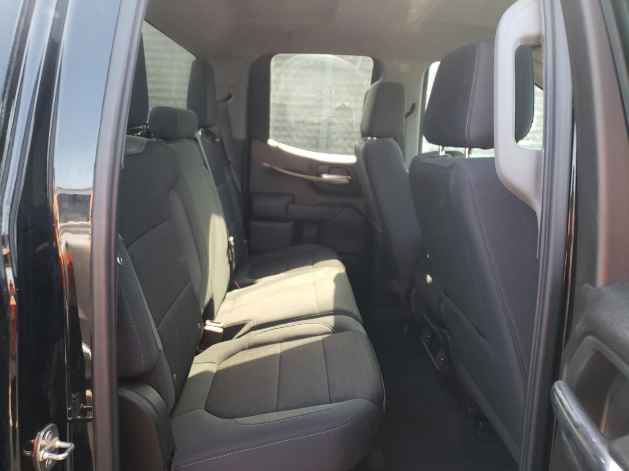 Photo 6 from auction – 2020 CHEVROLET SILVERADO with VIN 1GCRYDEDXLZ200743