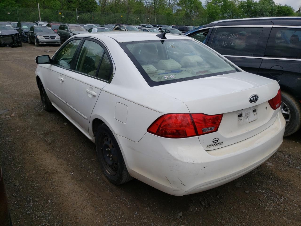 Photo 3 from auction – 2010 KIA OPTIMA LX with VIN KNAGG4A81A5430790