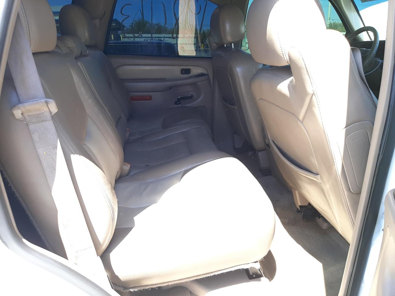 Photo 6 from auction – 2005 GMC YUKON DENA with VIN 1GKEK63U75J264047
