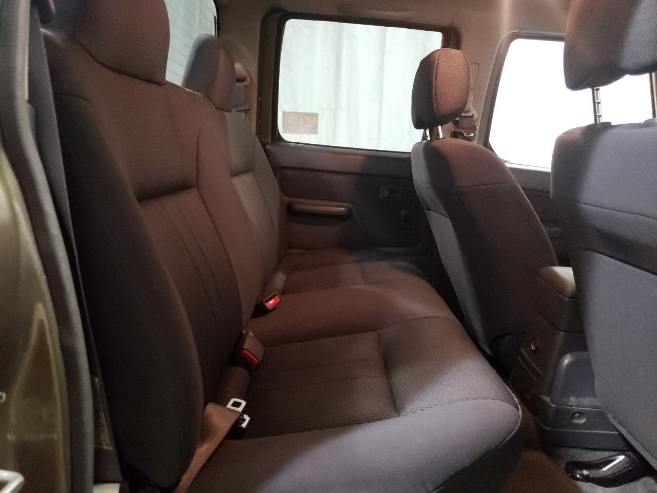 Foto 6 de la subasta – 2002 NISSAN FRONTIER C con VIN 1N6MD29Y32C365068
