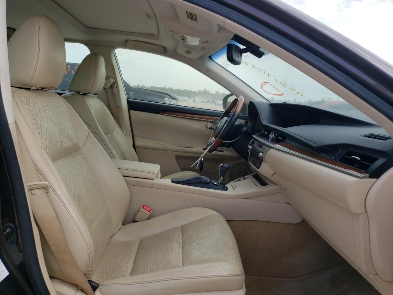 Photo 5 from auction – 2013 LEXUS ES 300H with VIN JTHBW1GGXD2009538