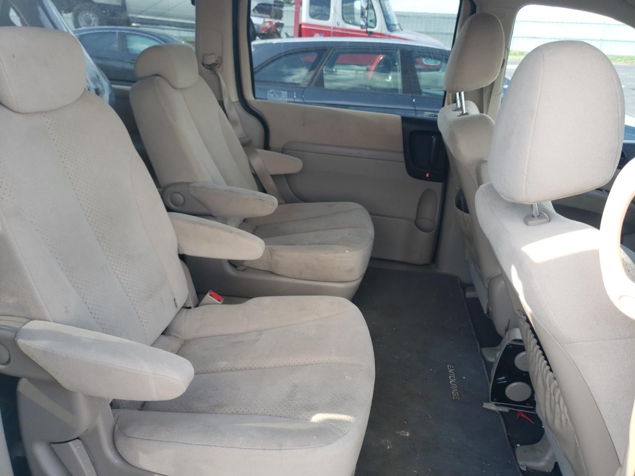 Photo 6 from auction – 2008 HYUNDAI ENTOURAGE with VIN KNDMC233586051609