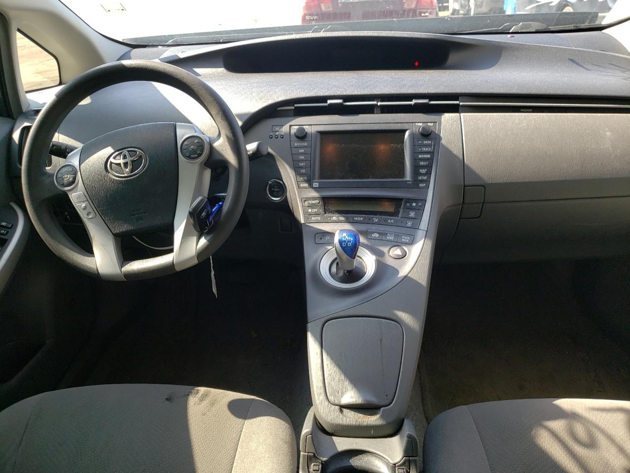 Photo 9 from auction – 2011 TOYOTA PRIUS with VIN JTDKN3DU8B5312498