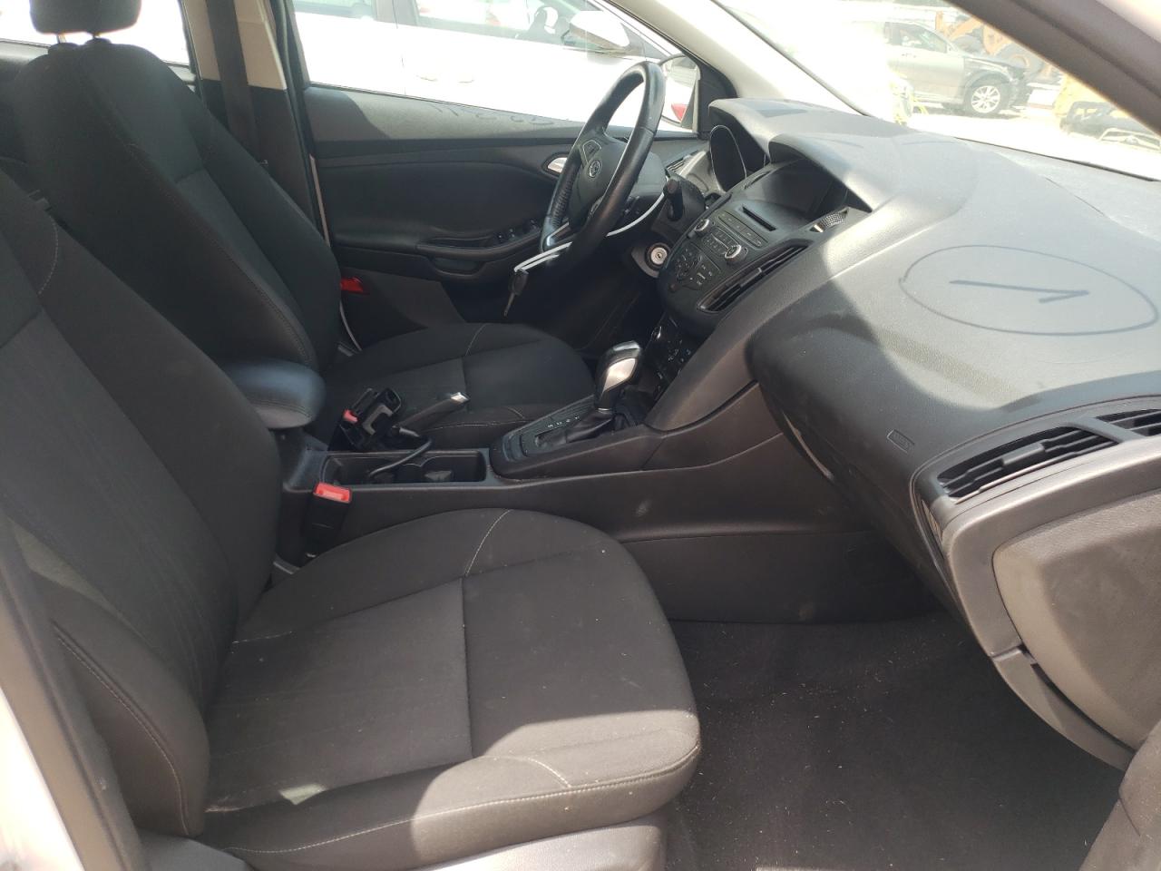 Photo 5 from auction – 2015 FORD FOCUS SE with VIN 1FADP3F2XFL354077