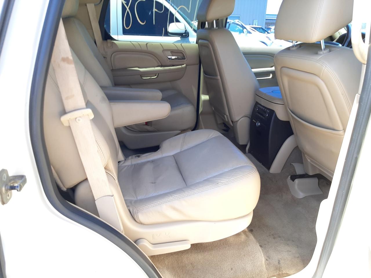 Photo 6 from auction – 2011 CADILLAC ESCALADE P with VIN 1GYS4CEF7BR282867