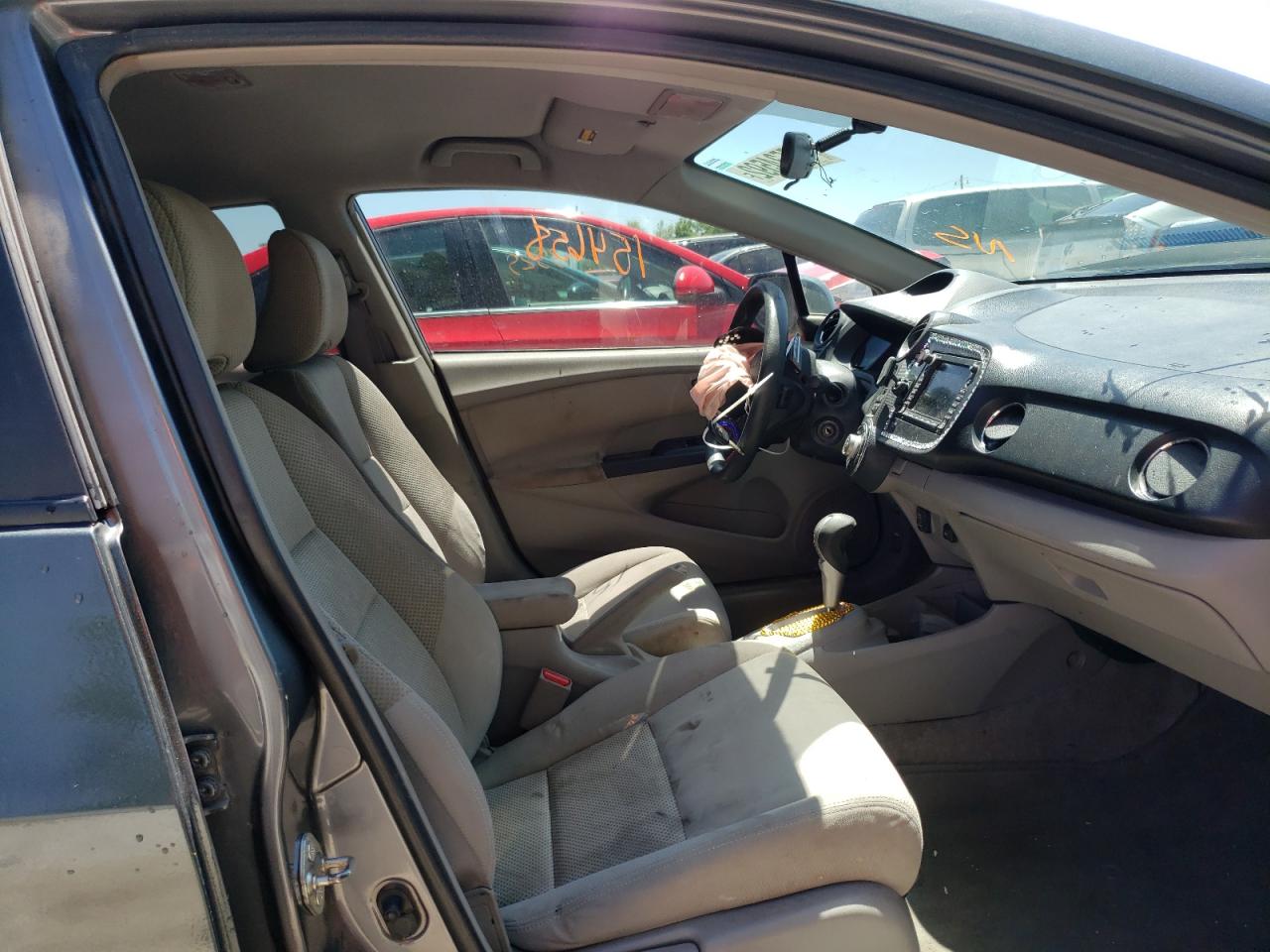 Photo 5 from auction – 2011 HONDA INSIGHT EX with VIN JHMZE2H76BS011807